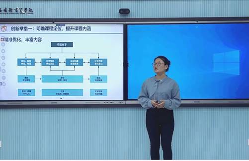 图形用户界面

低可信度描述已自动生成