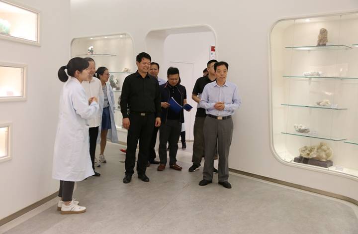 说明: http://www.csiic.com/__local/9/27/67/6D868F6D018527335B11A9346D9_CC0AD80E_55B40.jpg