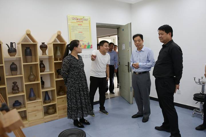 说明: http://www.csiic.com/__local/1/71/15/B70F8E8859BCE72DF9ABCEB2506_233FB482_6A6A5.jpg